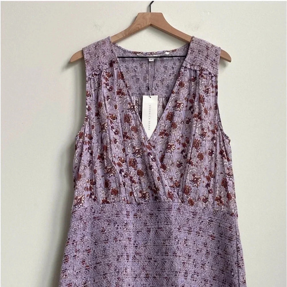 New Veronica Beard Cox Floral Smocked Flounce Mini Dress
Ruffle lavender XL - Picture 5 of 11